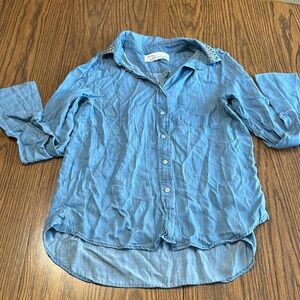 EUC Vintage Havana soft denim shirt.